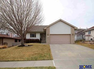 5039 Bunker Hill Rd, Lincoln, NE 68521