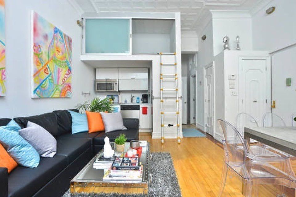 1st image of 131 Christopher St #2A