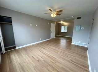 3600 Park Crest Dr APT F, Saint Louis, MO 63125