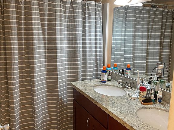 Double sink bath