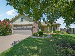 8911 E 62nd St, Tulsa, OK 74133
