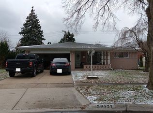 30127 Austin Dr, Warren, MI 48092