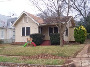 322 E Angelina St, Palestine, TX 75801