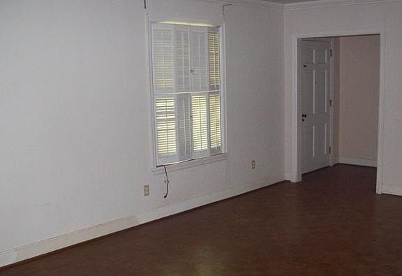 5th image of 3543 Sherwood Dr