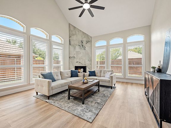 2nd image of 11207 Raveneaux Dr