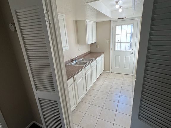 3rd image of 7345 Chasewood Dr