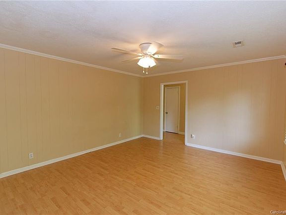 4th image of 416 W Pine St