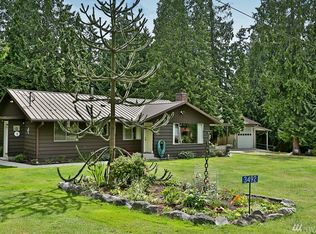 3492 Montgomery Ln, Clinton, WA 98236