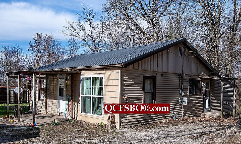 1st image of 8005 Knoxville Rd