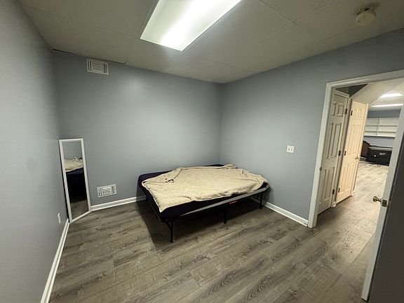 3rd image of 136 Christian Ave