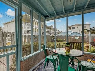 8 17th Pl, Tybee Island, GA 31328
