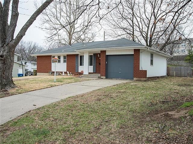 1st image of 3020 S Venus Ave