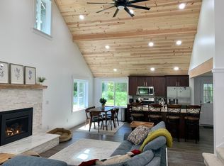 69814 NE 130th St, Skykomish, WA
