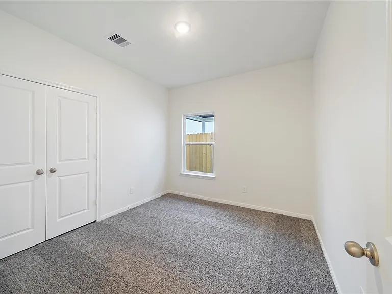 11703 Eclipse Dr — Photo 17