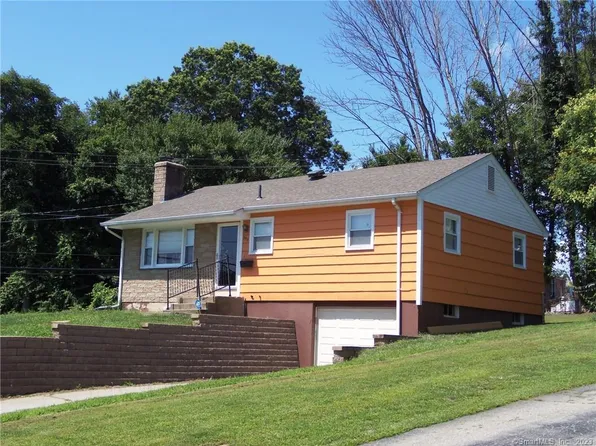 357 Bayonet Street, New London, CT 06320