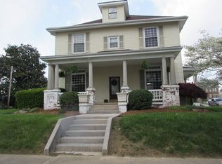 608 E Vantrees St, Washington, IN