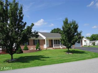 19708 Marigold Dr, Hagerstown, MD 21742