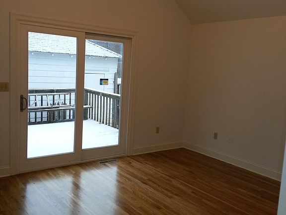 Master bedroom or additional living room