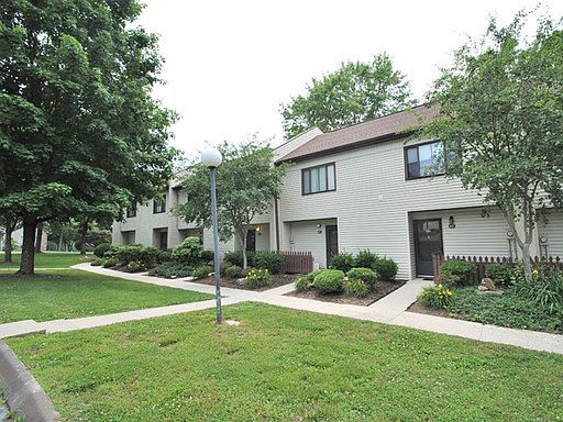 1st image of 43 Wilshire Heights Dr