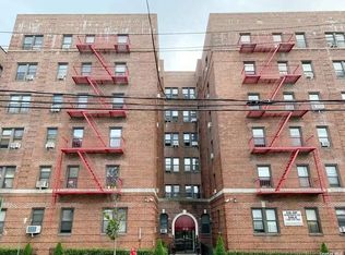 42-52 Layton St, Elmhurst, NY 11373