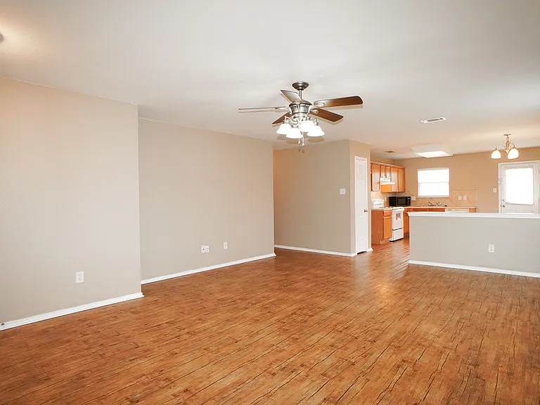 309 Stanford Dr — Photo 16