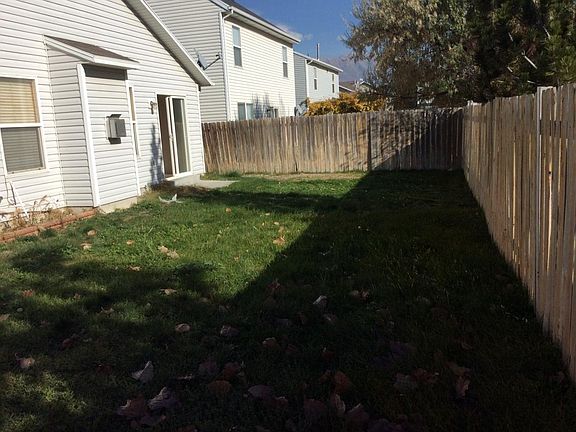 2nd image of 2264 E Hawthorne St