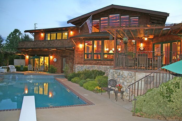 1st image of 255 Hidden Creek Dr