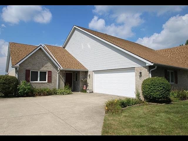 1st image of 8122 W Ashford Ln