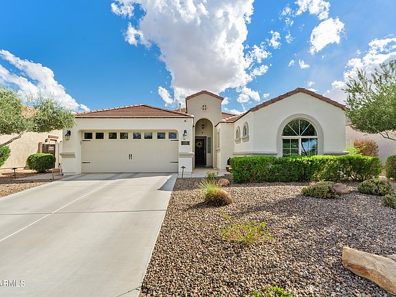 2nd image of 135 E MEAD Drive