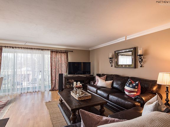 3rd image of 8728 Mobile Ave APT F
