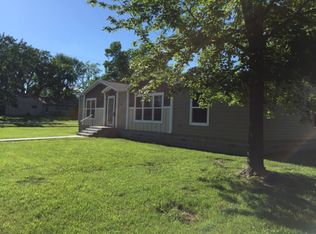 704 Cherokee St, Humboldt, KS 66748