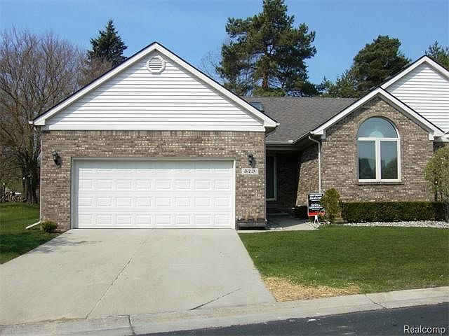 1st image of 573 Snowbird Cir W
