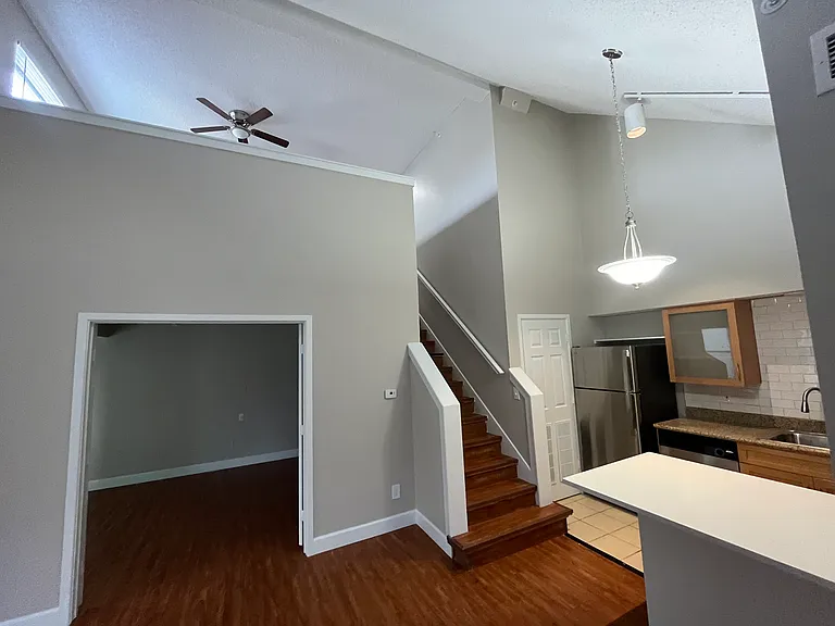 1021-2551 S Loop 289 — Photo 7