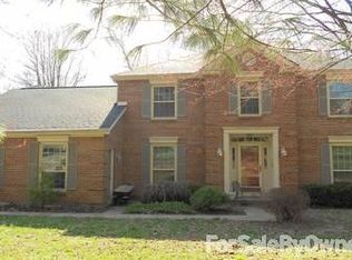 137 Calumet Ct, Crestview Hills, KY 41017