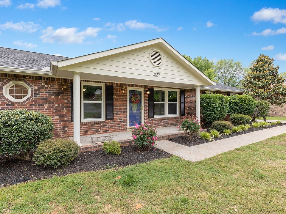 1st image of 2122 Ravenwood Dr