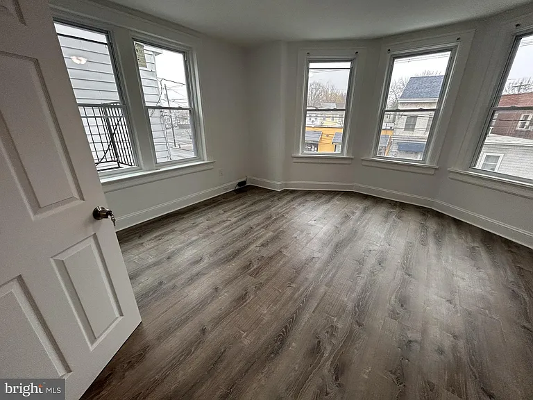 1067 S Clinton Ave #2 — Photo 6