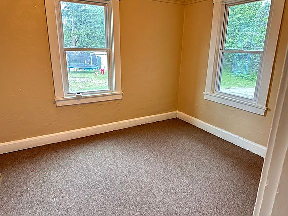 2nd image of 816 Crawford Ave #820