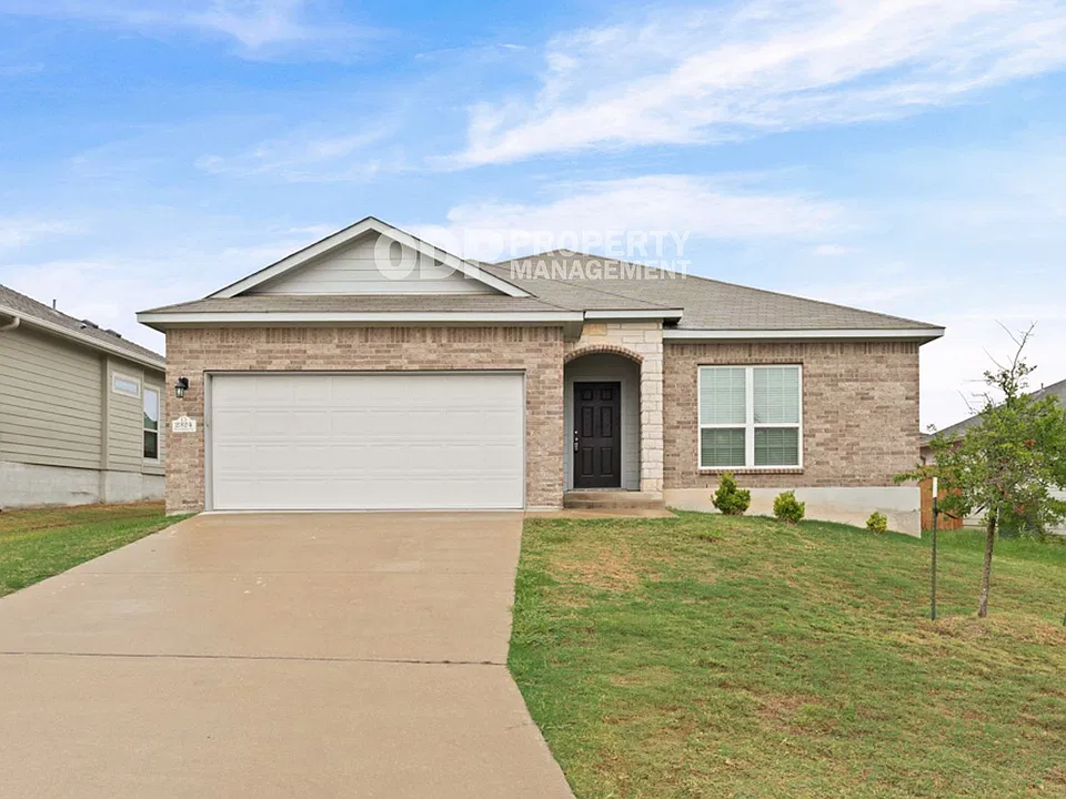 2324 Petersburg Ln