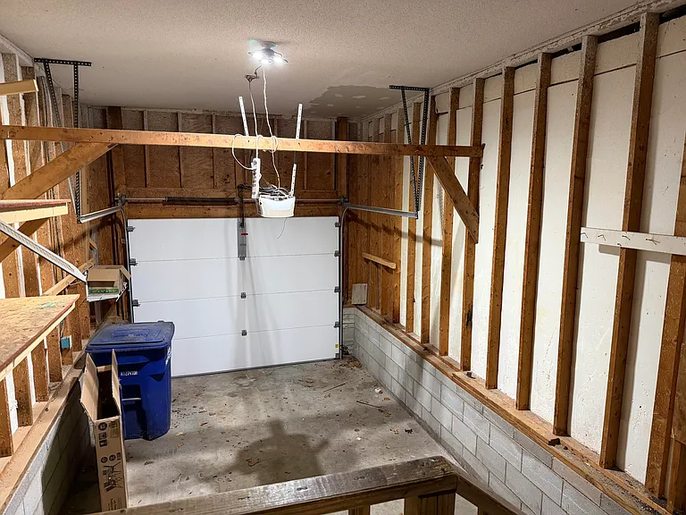 210 Suffolk Dr — Photo 18