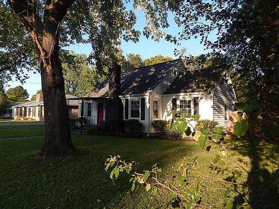 2nd image of 407 S Tarver Ave