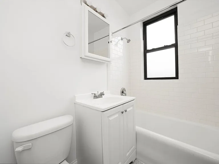 2715 NMA LLC — Photo 15