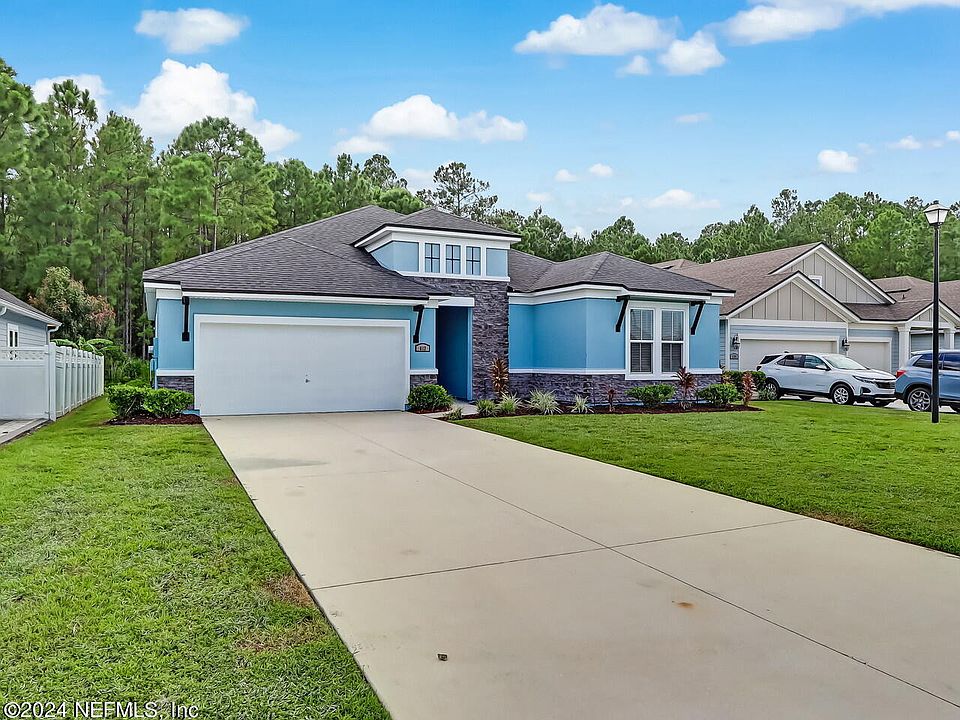 1st image of 612 CHARTER OAKS Boulevard