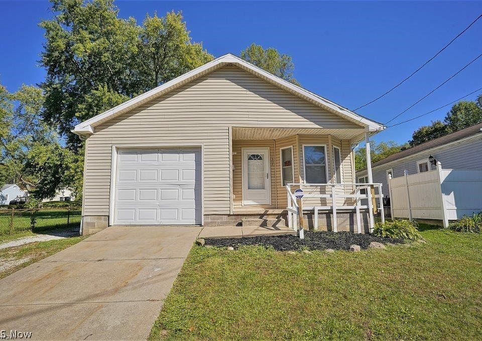 1st image of 1307 S Hawkins Ave