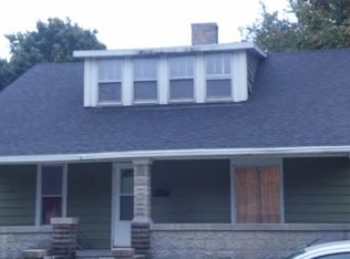 104 W North St, Abingdon, IL 61410
