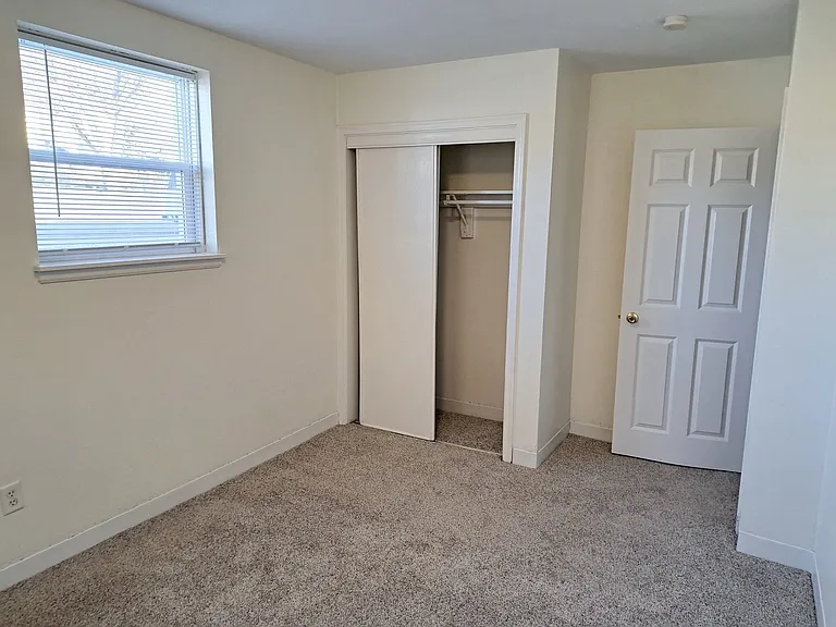 Northgate Crossing Apartments — Photo 42
