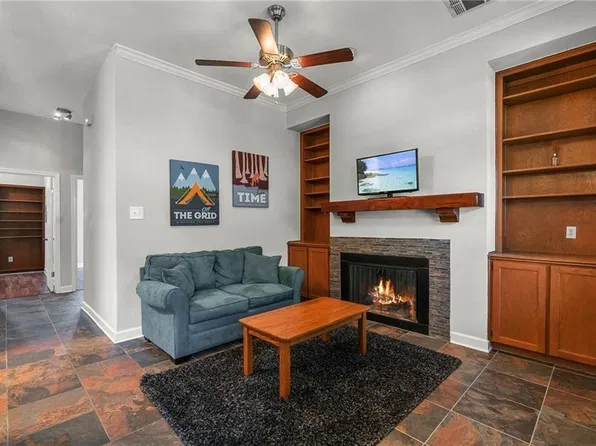 2802 Nueces St APT 302, Austin, TX 78705