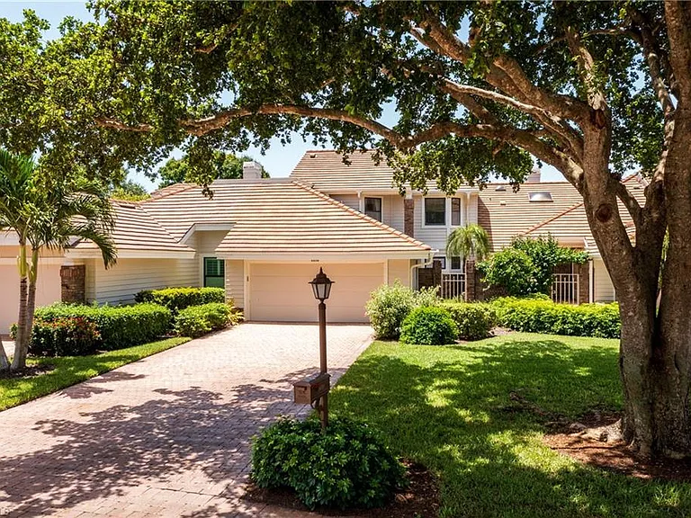 6658 Trident Way #J-4 — Photo 1