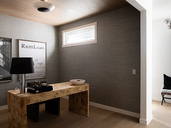 Photos of a quick possession home in Rockland Park at 16 Rodelle Park NW
