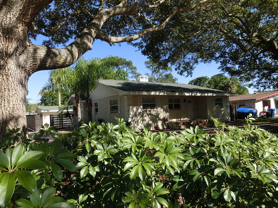 1st image of 1776 43rd Ave