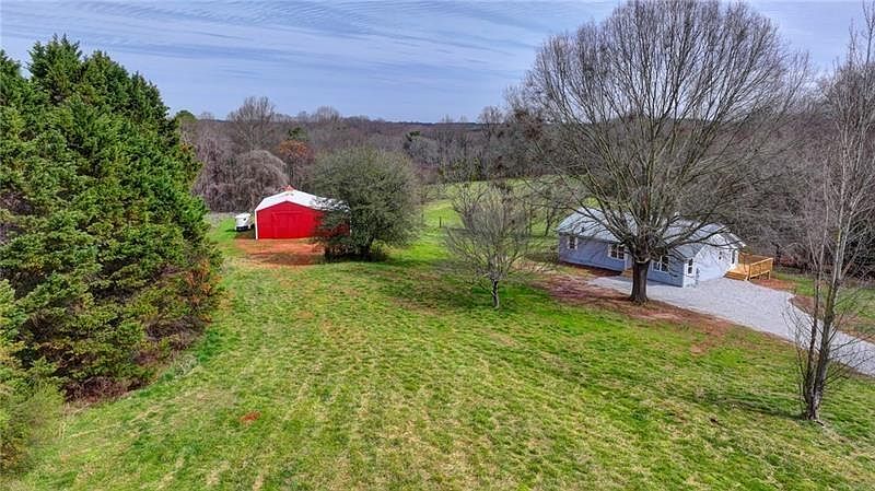 1st image of 8574 Holly Springs Rd